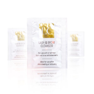 Eyelash shampoo in LASHCARE sachet